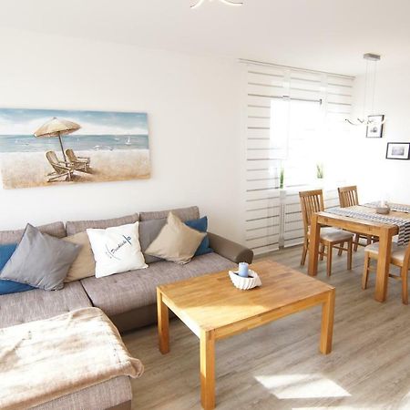 Deichliebe-Steuerrad Apartment Busum Exterior photo